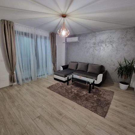 Dreams Escape Apartment Craiova Exterior photo